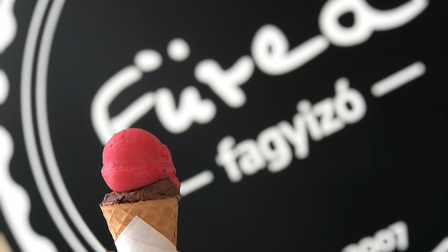 Opinii despre Füredi korzó fagyizó în Balatonfüred - Vendéglátás