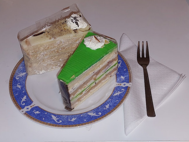 Opinii despre LILA AKÁC CUKRÁSZDA în Ócsa - Vendéglátás