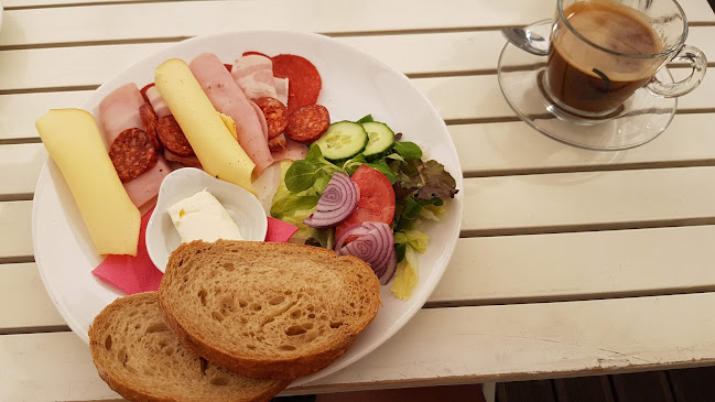 bubō - Vendéglátás