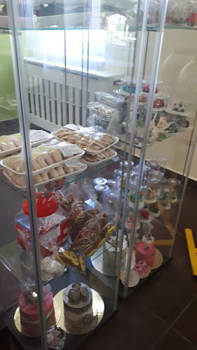 Comentarii opinii despre Borostyán cukrászda