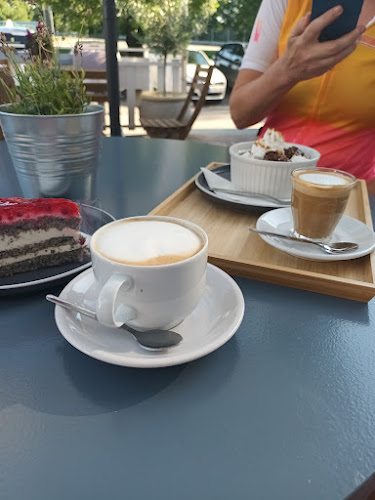 Comentarii opinii despre HENCZ Cukrászda