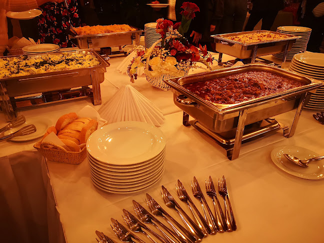 KultPont Kávézó és Kamaraterem - Vendéglátás