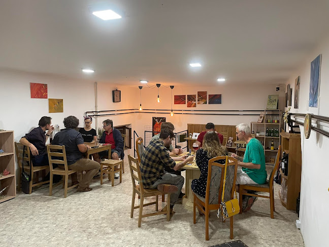 Opinii despre Koncept în Budapest - Vendéglátás