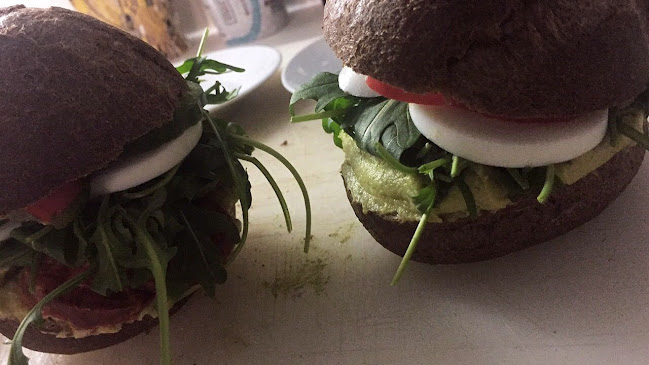 Mahalo Budapest - Vendéglátás