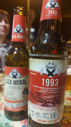 Opinii despre Megálló Café & Bár în Budapest - Vendéglátás