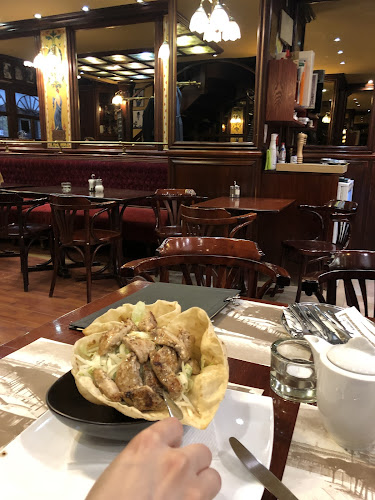 Budapest, Nagymező u. 26, 1065