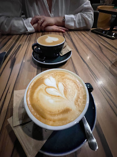 Comentarii opinii despre Szifon Espresso Bár