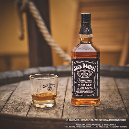 Comentarii opinii despre Saloonzoo Bulvár