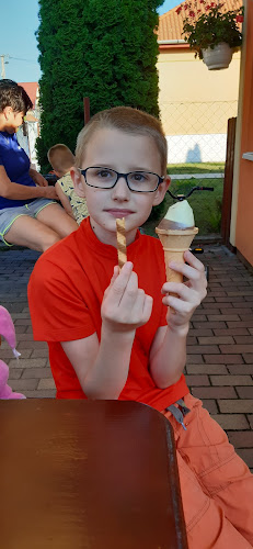 Opinii despre Józsi bácsi Fagyizója în Alsózsolca - Vendéglátás