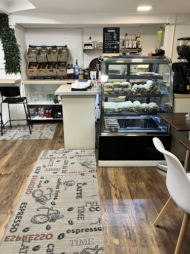 Pöttyös Bögre Bisztró