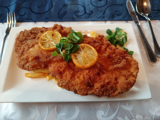 Santos Étterem és Panzió - Palotás