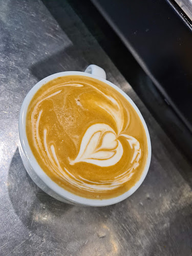 Comentarii opinii despre Yellow Flow Kft