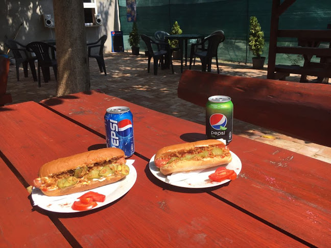 Opinii despre B Bisztró Kávézó és Gyorsétterem în Jászapáti - Vendéglátás