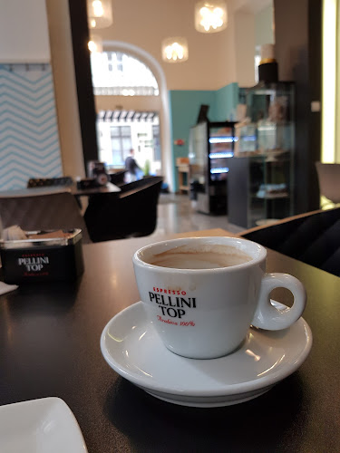 Budapest, Paulay Ede u. 17, 1061