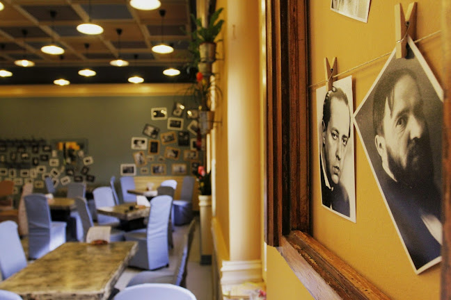 Comentarii opinii despre Komédiás Étterem