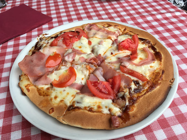 Opinii despre Egerszalók Pizza în Egerszalók - Vendéglátás