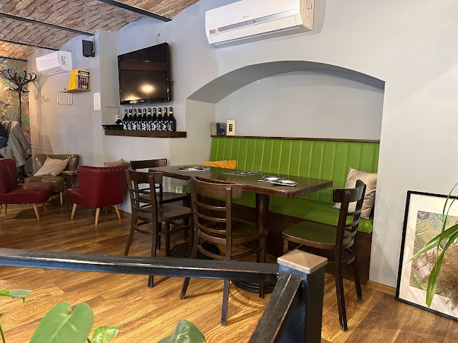 Comentarii opinii despre KAHWA Budapest