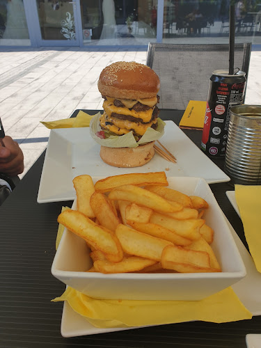 Opinii despre Johnny's Bistro Veszprém în Veszprém - Vendéglátás