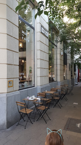 Opinii despre Mon Café în Budapest - Vendéglátás
