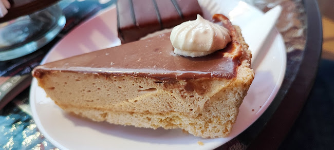 Comentarii opinii despre Mesi Cukrászda