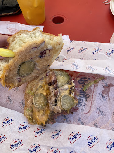 Opinii despre Pala Burger & More în Budapest - Vendéglátás