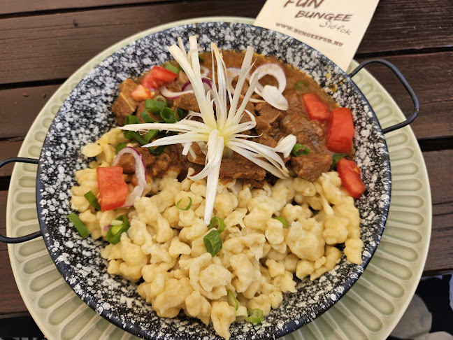 Siófok, -7, Petőfi stny. 5, 8600