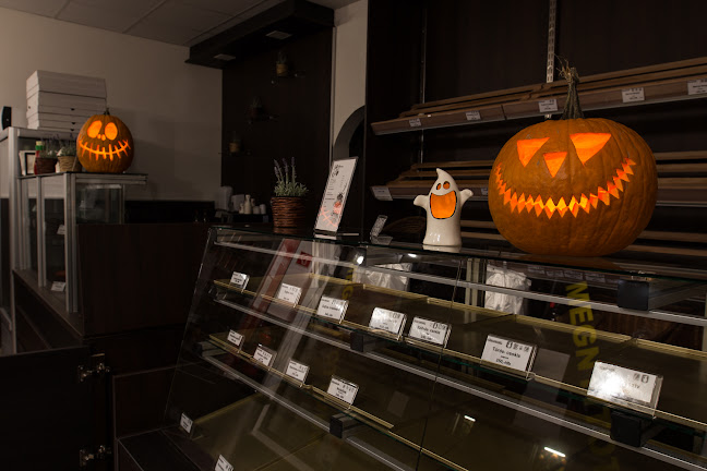 Opinii despre KisCsillag Pékség - Vecsés în Vecsés - Vendéglátás