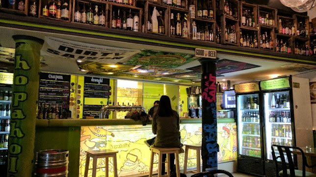HOPAHOLIC Craft Beer Bar & Food Budapest - Budapest