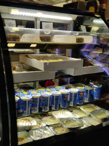 Opinii despre Deniz Török Büfé în Érd - Vendéglátás