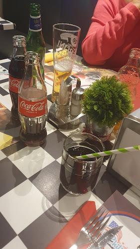 Comentarii opinii despre Chili Dog Amerikai Étterem