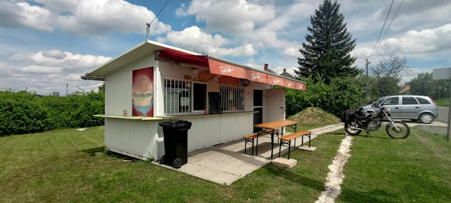 Opinii despre Robi Büfé în Halmajugra - Vendéglátás