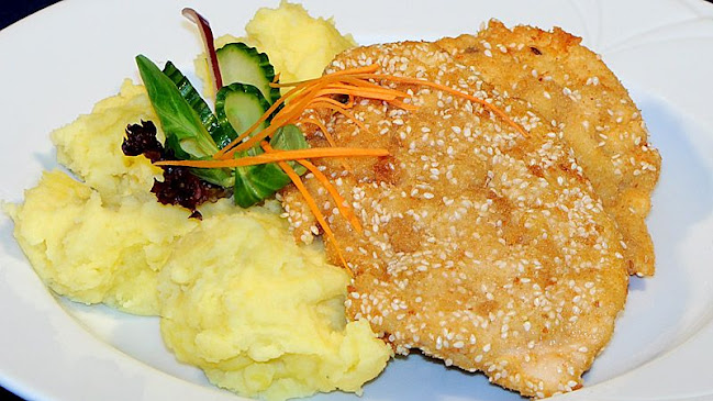 Eger, 8gv2w9r5+cp, Felvégi u. 48, 3304