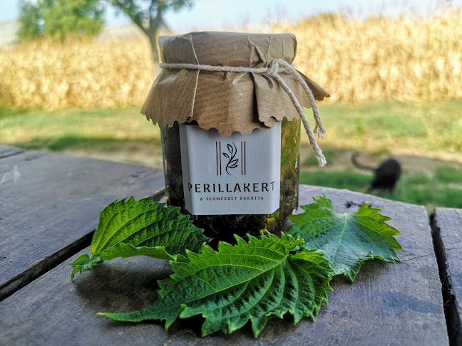 Perillakert - Vendéglátás