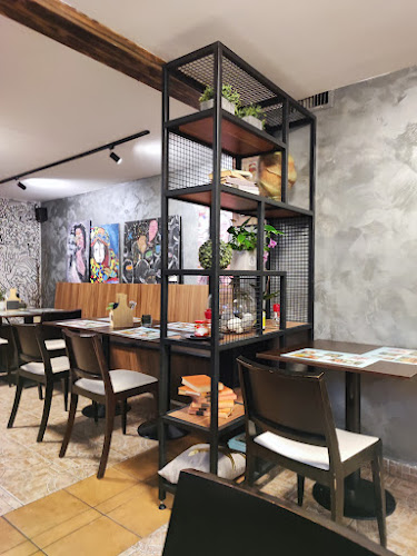 Opinii despre MANÍR PUB în Székesfehérvár - Vendéglátás