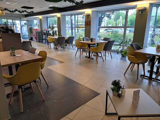 Cukker Művek Kávéház - Vendéglátás