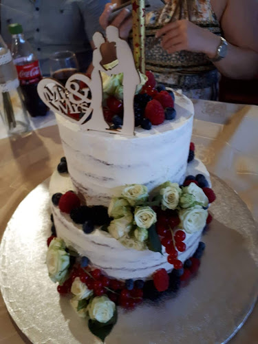 Comentarii opinii despre Petzinger Judit Cukrász Bt.