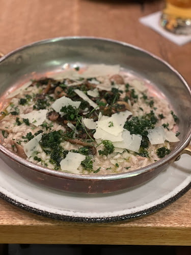 Comentarii opinii despre Tom George Osteria