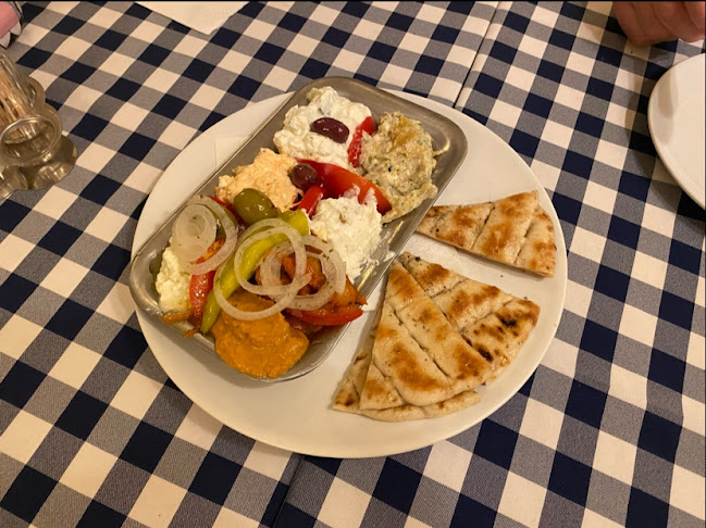 Comentarii opinii despre Gyradiko Taverna Paradiso