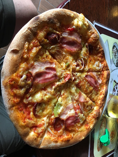 Mosonmagyaróvár, Szent István király út 36, 9200