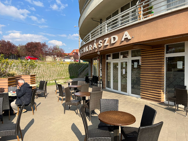 Bundiner Cukrászda - Fót