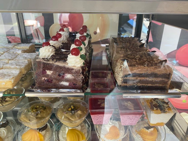 Édes Neked Cukrászda és Kézműves Fagylaltozó - Budakalász