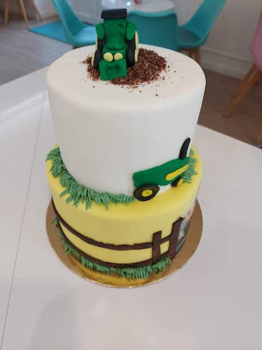 Macaron Kávézó és Cukrászda - Vendéglátás