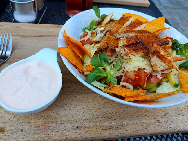 Comentarii opinii despre Tücsök vendéglő