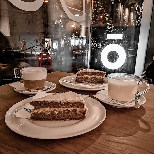 Opinii despre bubō în Budapest - Vendéglátás