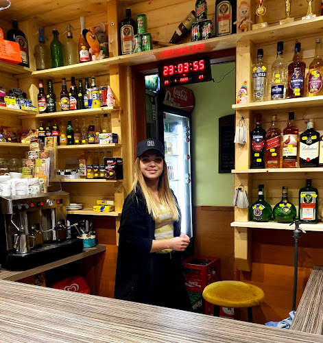 Opinii despre kis Joy's pub presszó & lottózó în Molnári - Vendéglátás