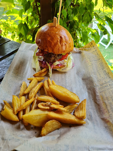 Maximilian BBQ & Grill - Vendéglátás