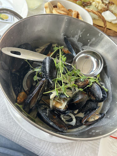 Opinii despre Mauro Ristorante Pizzéria Zamárdi în Zamárdi - Vendéglátás