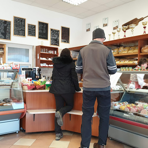 Gyarmat, Fő utca 107, 9126