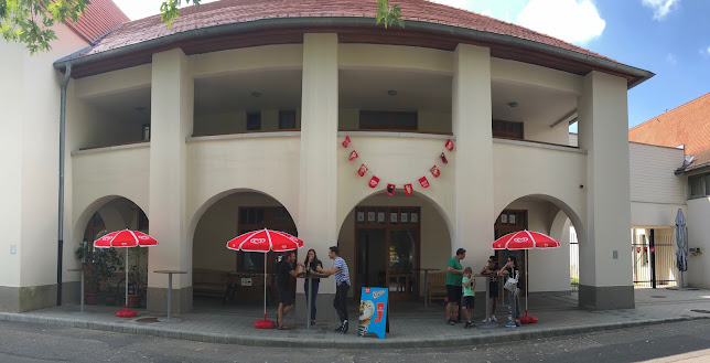 Opinii despre Manna Büfé în Máriapócs - Vendéglátás