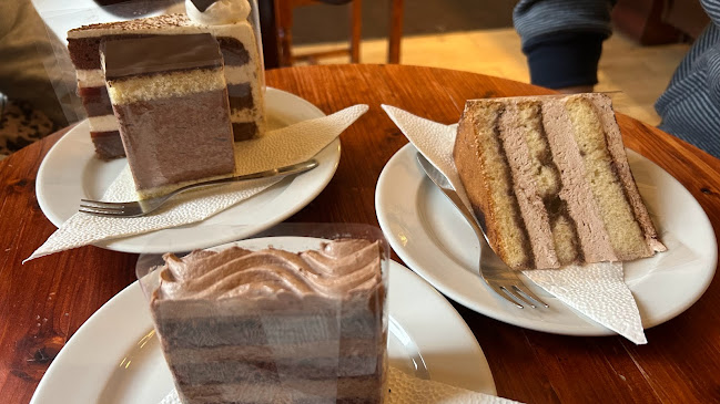 Comentarii opinii despre Herr Cukrászda